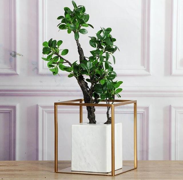 Natural Stone Marble Vase Gold/metal Frame Table Top Luxury Vase Sample Room Luxury Design Vase Flower Pots